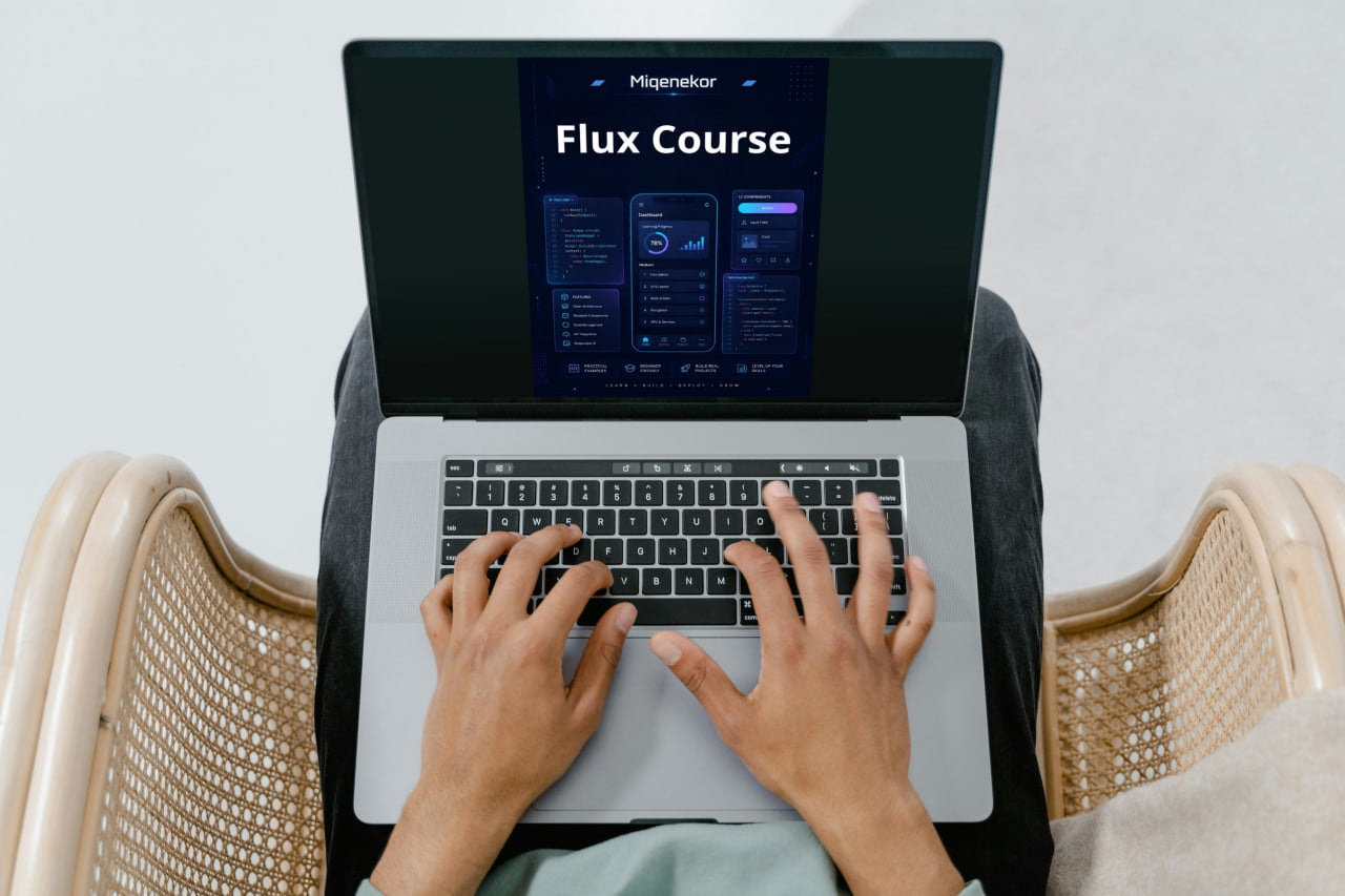 Person using a laptop with 'Migraekor Flux Course' on the screen, sitting in a chair.